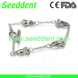 China Exquisite bracelet silver or golden supplier