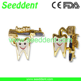 China Big brooch supplier