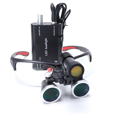 2.5/3.5X Magnifying glass Dental Loupes head type with Spotlight and filter supplier